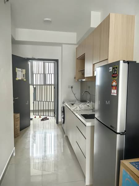 Service Residence for Rent at D'Quince Residences - Jessica Lim - Kitchen - PropertyGuru.com.my