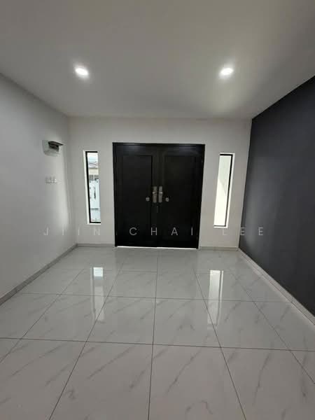 Untuk Dijual - Full Renovation New Skudai Taman Selesa Jaya Jalan Silat Cekak Single