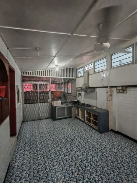 Semi-Detached House for Sale in Taman Lim (Ipoh) - Sam . - Kitchen - PropertyGuru.com.my
