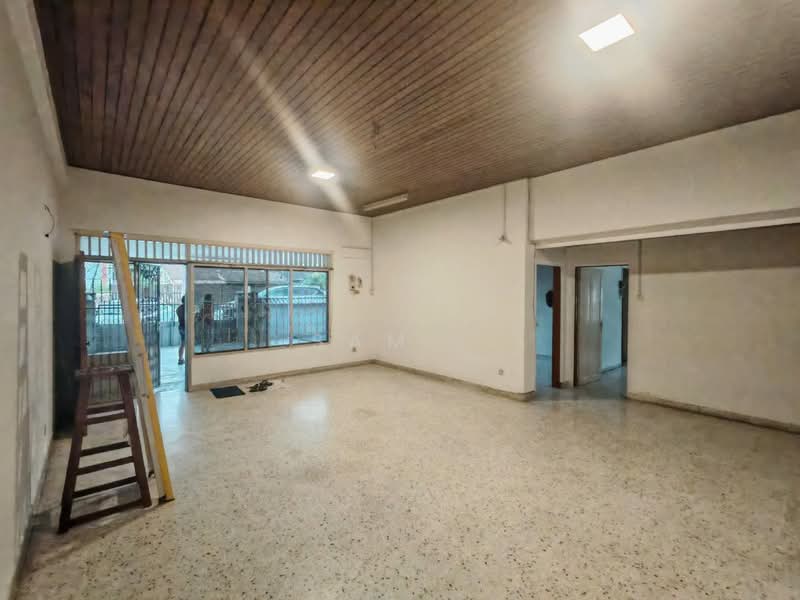 Semi-Detached House for Sale in Taman Lim (Ipoh) - Sam . - PropertyGuru.com.my