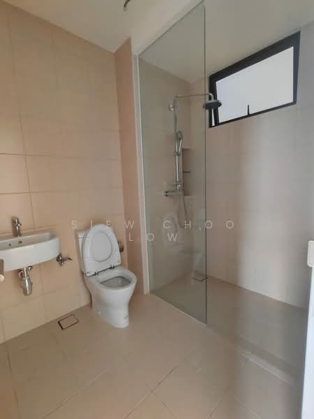 Servis Apartment untuk Dijual di The Apple - Siew Choo Low - Bathroom - PropertyGuru.com.my
