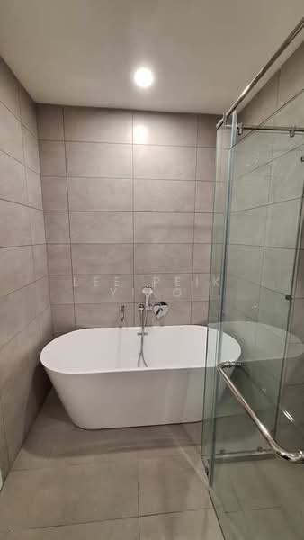 Lot 15 untuk Untuk Disewa - RM 2,100 /bulan, Mac 2026 - Bathroom - PropertyGuru.com.my
