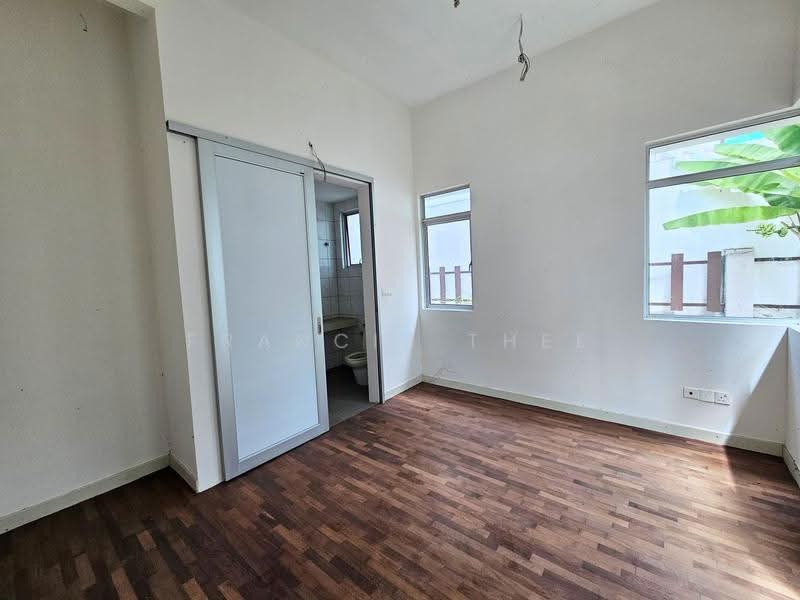 Semi-Detached House for Sale in Taman 1080 Residence (Kajang) - Francis Thee - Bathroom - PropertyGuru.com.my