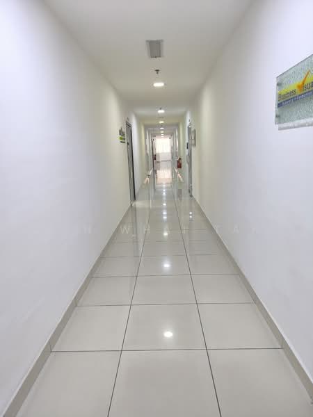 Office for Sale in Ara Damansara (Petaling Jaya) - Ban Whai Tan - Corridor - PropertyGuru.com.my