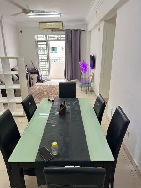 Kondominium untuk Disewa di D'Piazza - Freddy Tan - Living Room - PropertyGuru.com.my