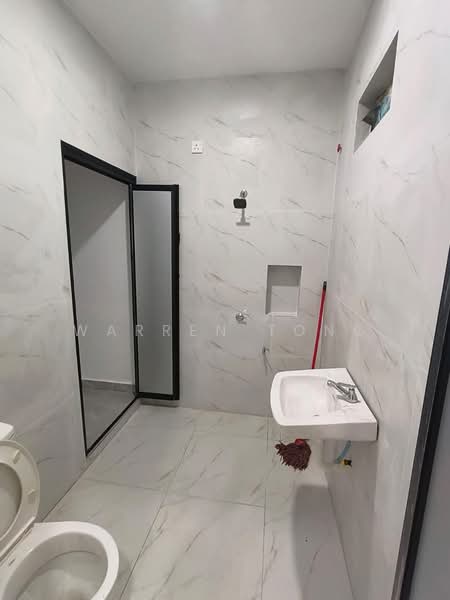 Terraced House for Sale in Kulai (Johor) - Warren Tong - Bathroom - PropertyGuru.com.my