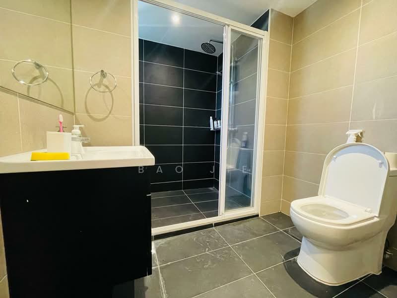 Kondominium untuk Dijual di Mont Kiara Sophia - Bao Jie - Bathroom - PropertyGuru.com.my