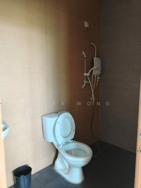 Taman Ehsan Jaya 2 Storey Terrace untuk Untuk Dijual - RM 728,000, Apr 2026 - Bathroom - PropertyGuru.com.my