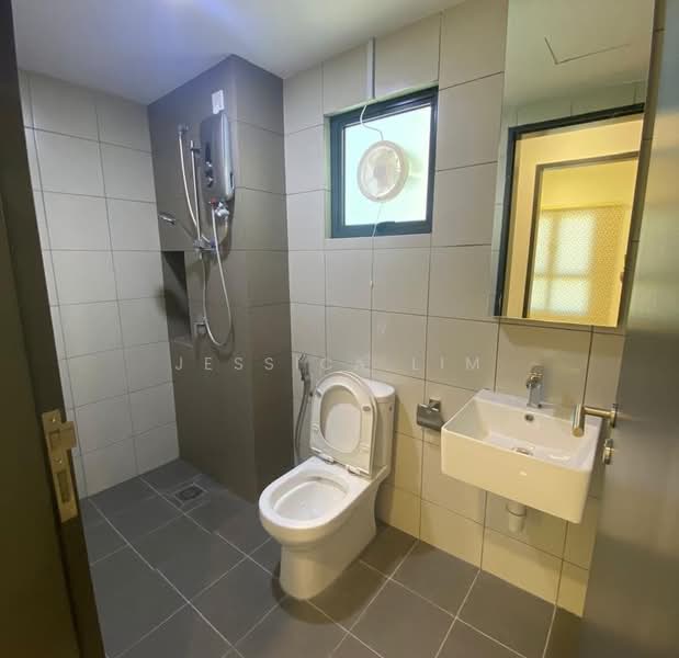 Service Residence for Rent at D'Quince Residences - Jessica Lim - Bathroom - PropertyGuru.com.my