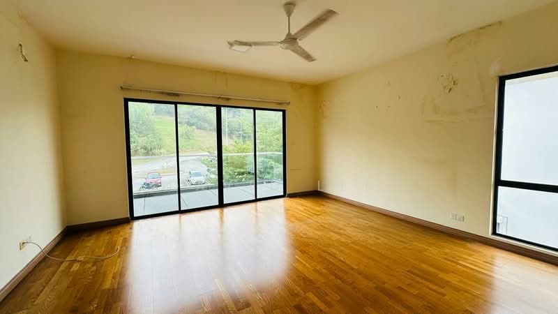 Anggun 3 @ Rawang New Town Centre untuk Untuk Dijual - RM 1,280,000, Mac 2026 - Living Room - PropertyGuru.com.my