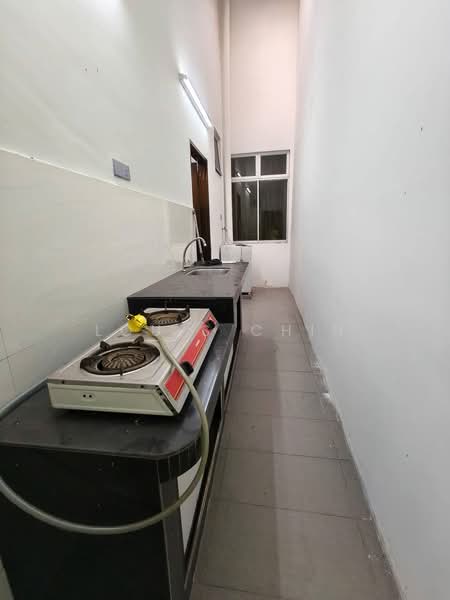 1-storey Terraced House for Rent in Taman Puteri Wangsa (Ulu Tiram) - Louis Chin - Kitchen - PropertyGuru.com.my