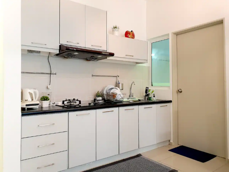 Amora Residensi @ Warisan 9 untuk Untuk Dijual - RM 310,000, Mac 2026 - Kitchen - PropertyGuru.com.my