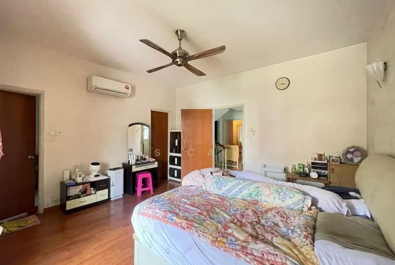 Rumah Teres 3 Tingkat untuk Dijual di Taman Tasik Indah Mewah (Batu) - Jessica Lim - Bedroom - PropertyGuru.com.my