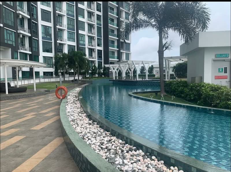 Crescent Bay Suites (Teluk Bayu) untuk Untuk Dijual - RM 430,000, Mac 2026 - Exterior - PropertyGuru.com.my