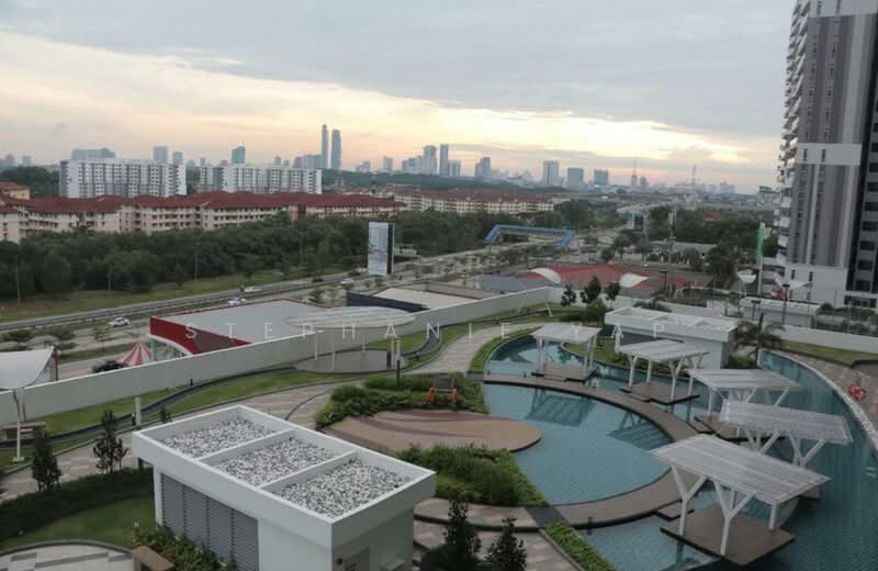 Crescent Bay Suites (Teluk Bayu) untuk Untuk Dijual - RM 430,000, Mac 2026 - Exterior - PropertyGuru.com.my