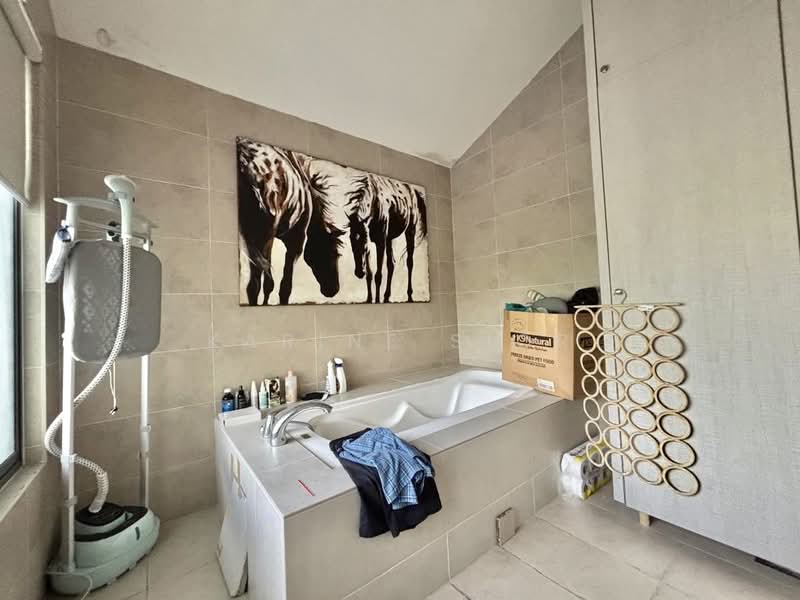 Semi-Detached House for Sale in East Ledang (Iskandar Puteri (Nusajaya)) - Karine Sior - Bathroom - PropertyGuru.com.my