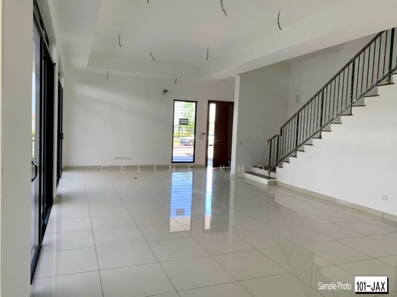Semi-Detached House for Sale in Setia Alam (Selangor) - Celine Khoo - Living Room - PropertyGuru.com.my