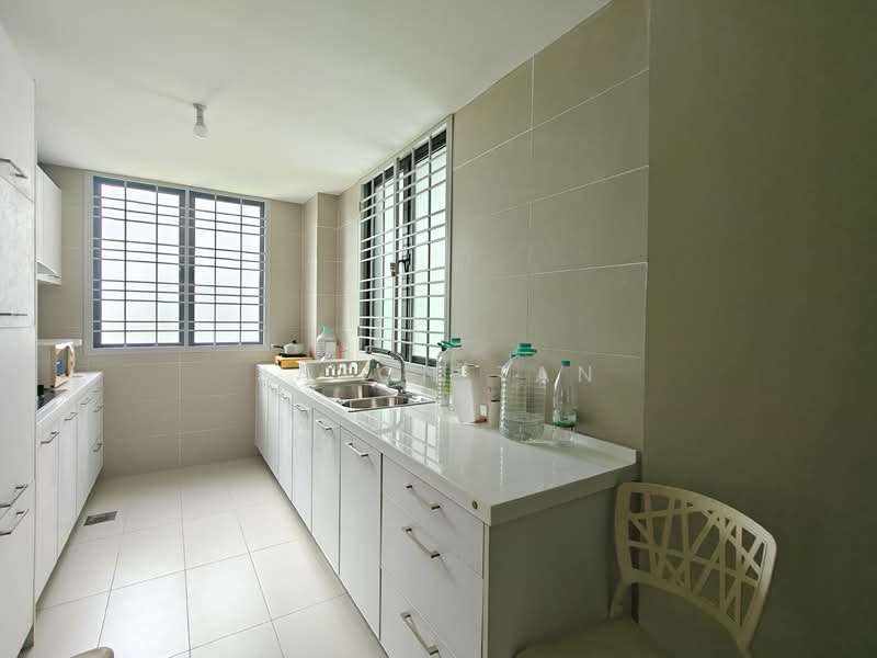 Condominium for Sale at The Straits View Condominium - Jason Tan - Kitchen - PropertyGuru.com.my
