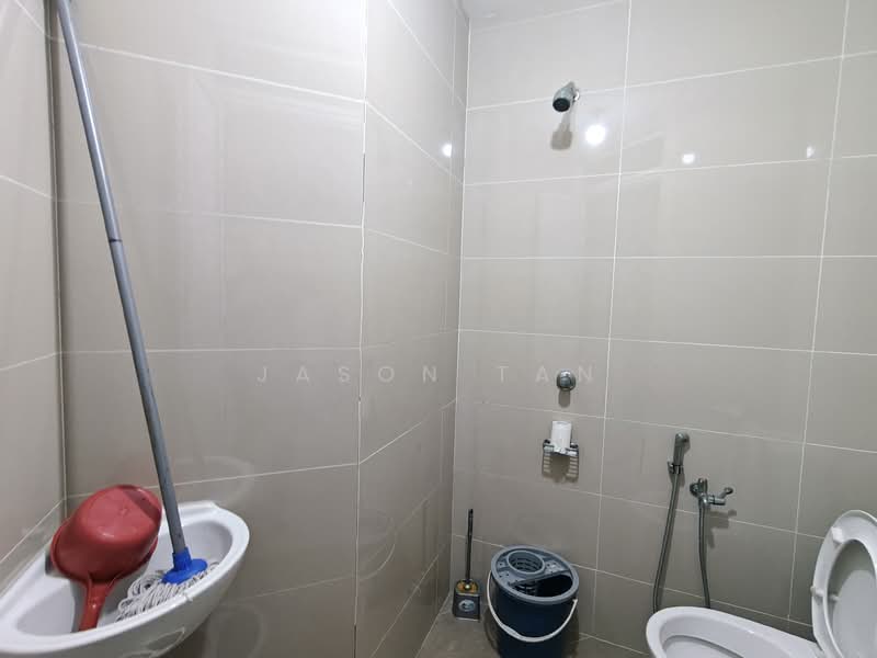 Condominium for Sale at The Straits View Condominium - Jason Tan - Bathroom - PropertyGuru.com.my