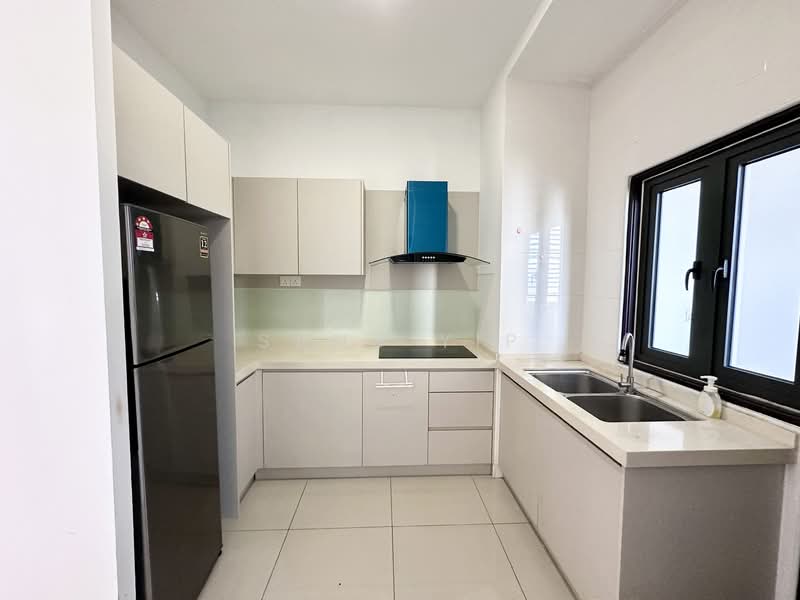 SkyVille 8 @ Benteng 8 untuk Untuk Disewa - RM 2,300 /bulan, Mac 2026 - Kitchen - PropertyGuru.com.my