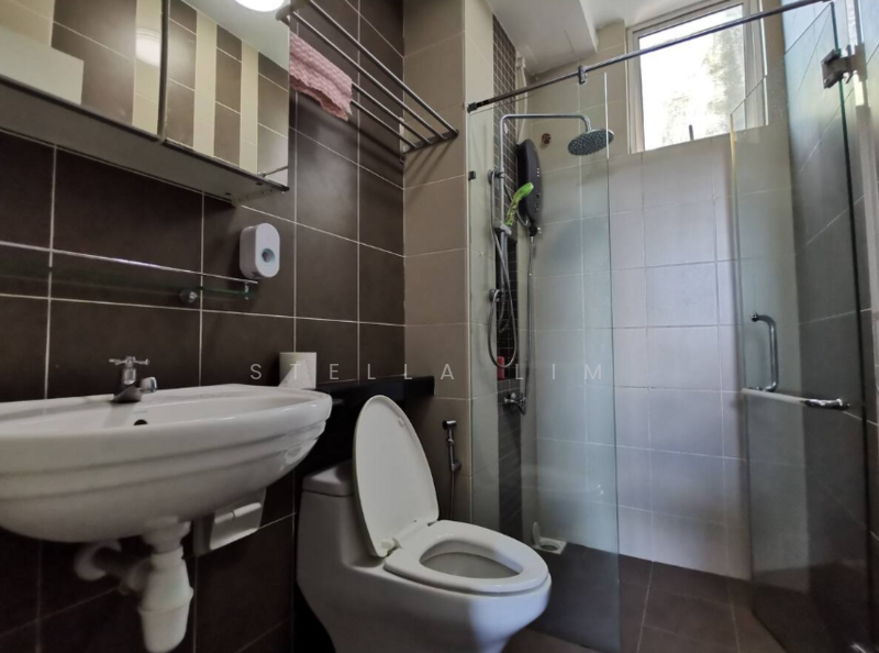 Service Residence for Sale at Serviced Residence @ Shaftsbury Putrajaya - Stella Lim - Bathroom - PropertyGuru.com.my