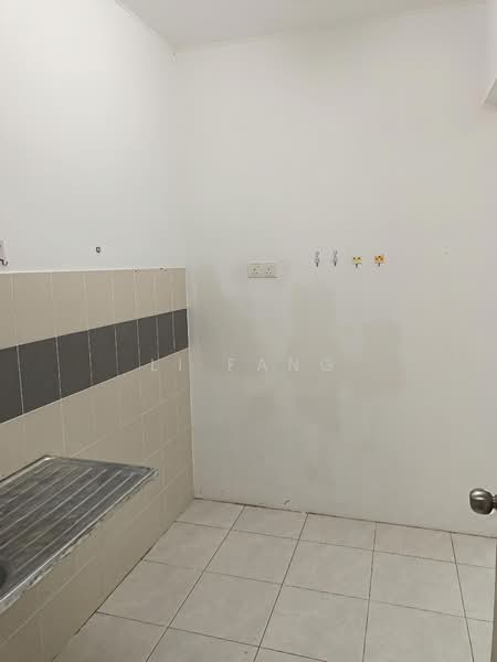 Apartment for Sale at Taman Bukit Erskine - Li Fang - Kitchen - PropertyGuru.com.my