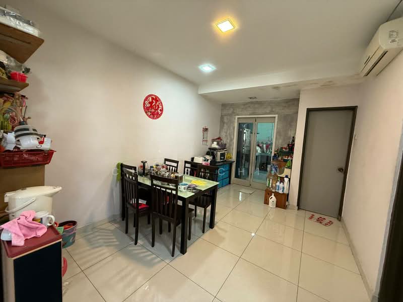 2-storey Terraced House for Sale in Taman Desa Cemerlang (Ulu Tiram) - Chris Chin - Dining Room - PropertyGuru.com.my