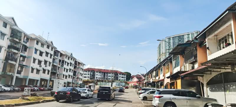 Shop / Office for Rent in Johor Bahru (Johor) - Stella Chia - Exterior - PropertyGuru.com.my