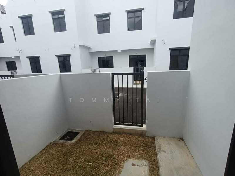 2-storey Terraced House for Sale in Bandar Dato Onn (Tebrau) - Tommy Tai - Exterior - PropertyGuru.com.my