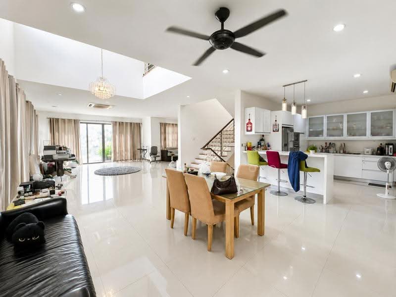 Rumah Berkembar untuk Dijual di Taman Melawati (Ulu Kelang) - Lucas Choo - Living Room - PropertyGuru.com.my