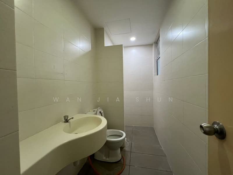 Platinum Lake PV 21 untuk Untuk Disewa - RM 1,399 /bulan, Mac 2026 - Bathroom - PropertyGuru.com.my