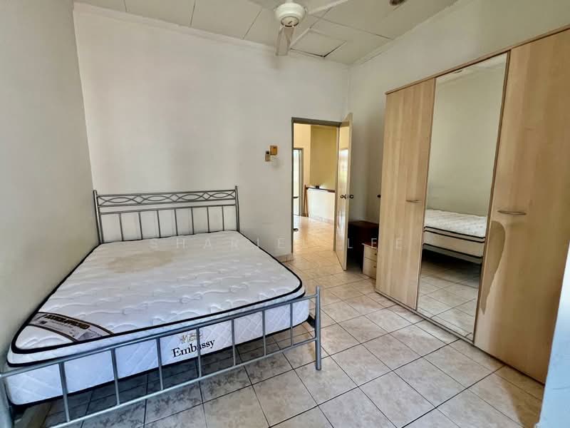 Jalan Adang , Bukit Jelutong untuk Untuk Disewa - RM 2,850 /bulan, Mac 2026 - PropertyGuru.com.my