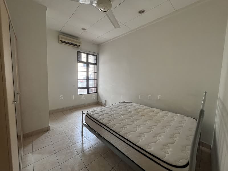 Jalan Adang , Bukit Jelutong untuk Untuk Disewa - RM 2,850 /bulan, Mac 2026 - Bedroom - PropertyGuru.com.my