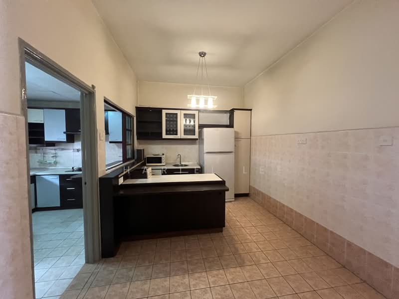 Jalan Adang , Bukit Jelutong untuk Untuk Disewa - RM 2,850 /bulan, Mac 2026 - Kitchen - PropertyGuru.com.my