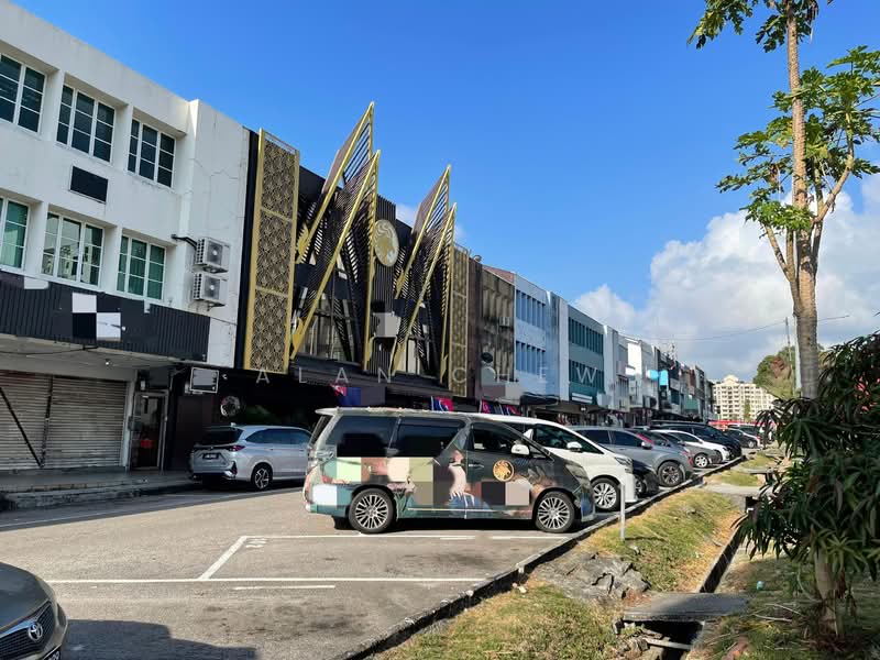 Shop for Rent in Taman Pelangi (Johor Bahru) - Alan Chew - Exterior - PropertyGuru.com.my