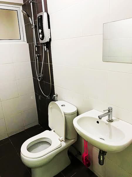 Kediaman Servis untuk Disewa di Pacific Place - Kennly Ho - Bathroom - PropertyGuru.com.my