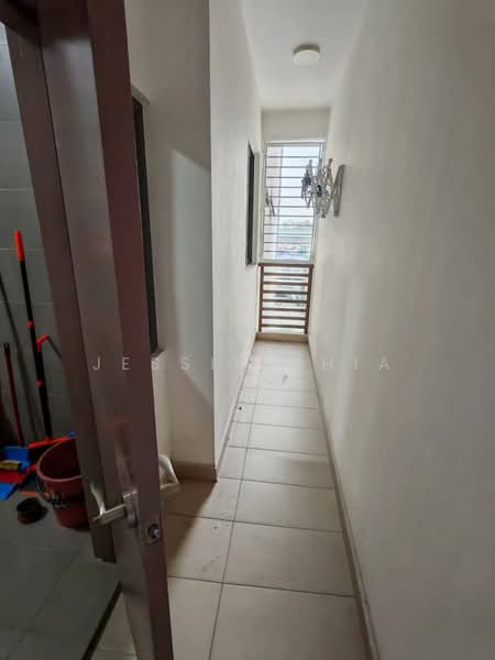 Condominium for Sale at Amerin Residence - Jessie Chia - Corridor - PropertyGuru.com.my