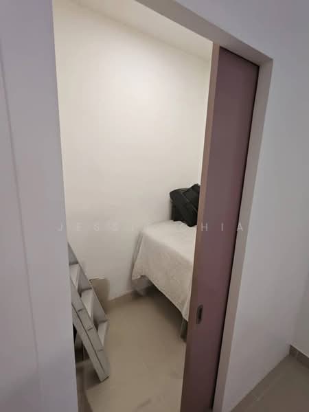 Condominium for Sale at Amerin Residence - Jessie Chia - Bedroom - PropertyGuru.com.my