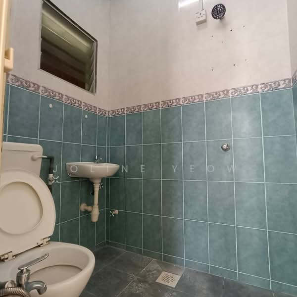 Kings Height untuk Untuk Disewa - RM 1,000 /bulan, Mac 2026 - Bathroom - PropertyGuru.com.my