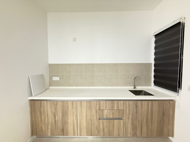 Lakefront Residence untuk Untuk Disewa - RM 1,799 /bulan, Mac 2026 - Kitchen - PropertyGuru.com.my