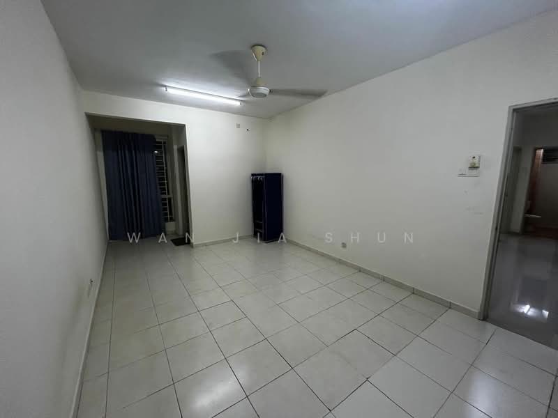 Condominium for Rent at Platinum Lake PV 13 - Wan Jia Shun - Living Room - PropertyGuru.com.my
