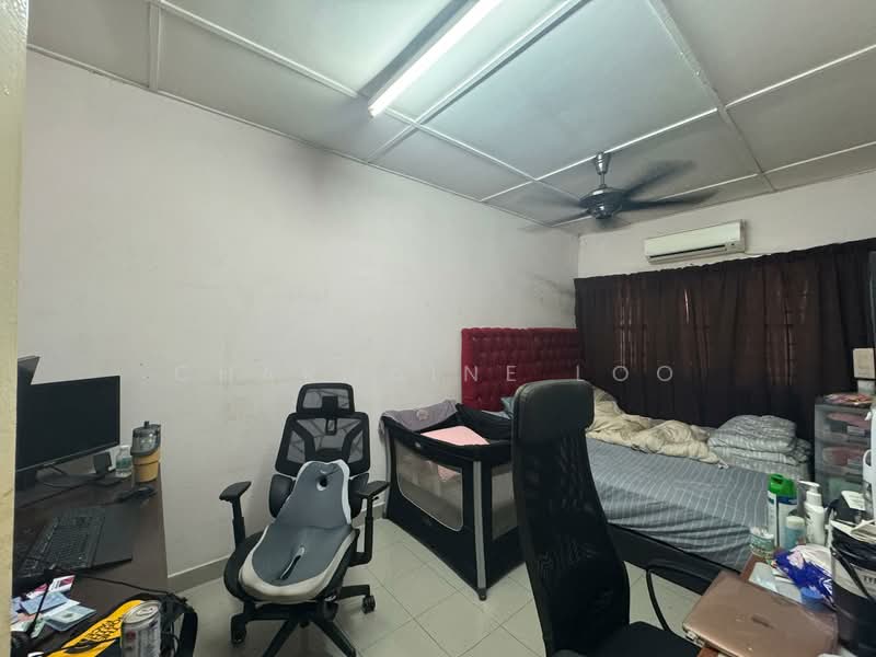 2-storey Terraced House for Sale in PJS 10, Taman Seri Subang (Petaling Jaya) - Charmaine Loo - Bedroom - PropertyGuru.com.my