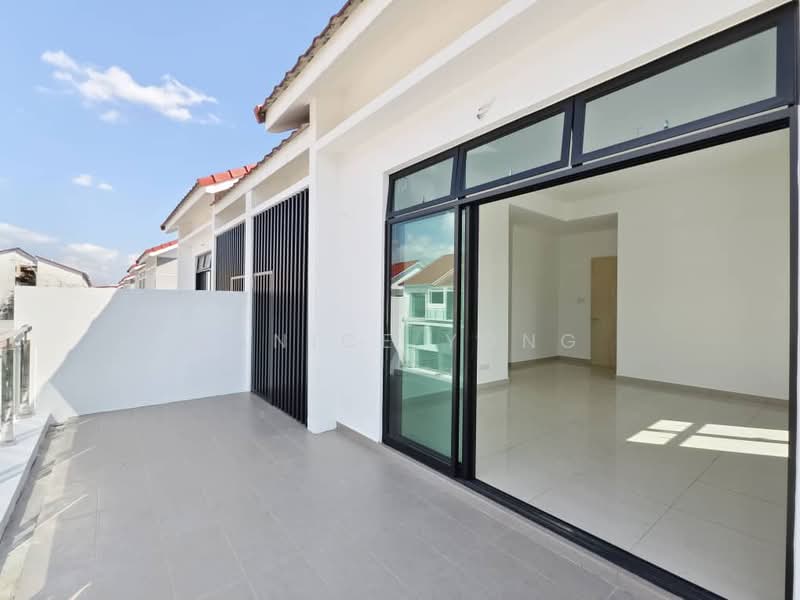 Cluster House for Sale in Taman Mount Austin (Tebrau) - Janice Yong - Exterior - PropertyGuru.com.my