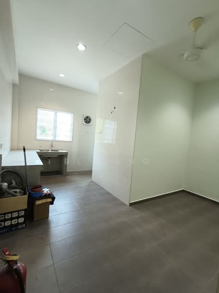 Tengkera untuk Untuk Disewa - RM 1,700 /bulan, Mac 2026 - Kitchen - PropertyGuru.com.my