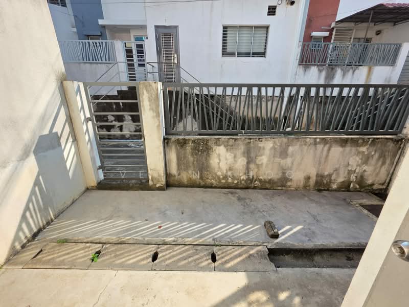 2-storey Terraced House for Sale in Rawang (Selangor) - Evelyn Khoo - Back yard - PropertyGuru.com.my