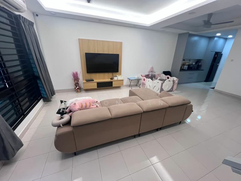 2-storey Terraced House for Sale in Johor Bahru (Johor) - Jason Tan - Living Room - PropertyGuru.com.my