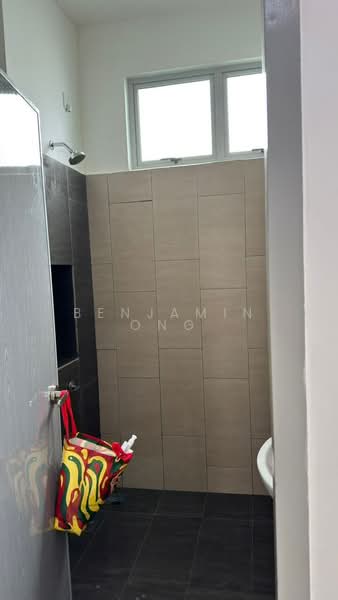 Taman Impian Emas untuk Untuk Disewa - RM 1,800 /bulan, Mac 2026 - Bathroom - PropertyGuru.com.my