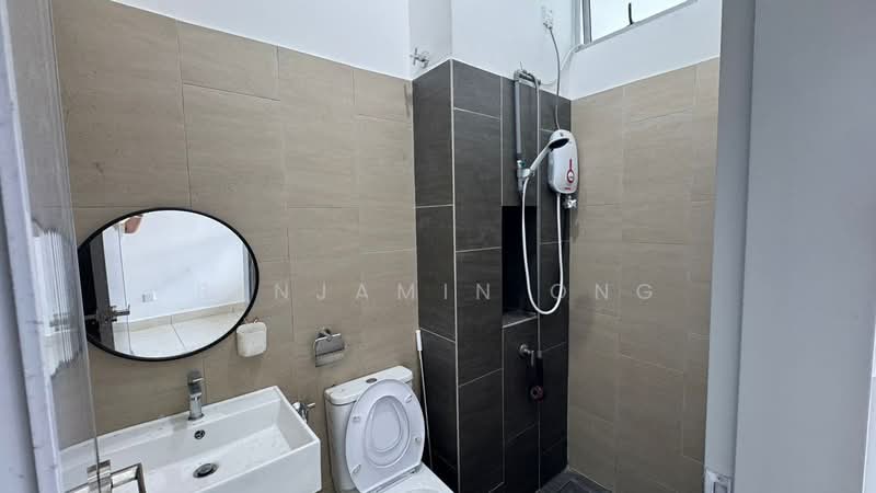 Taman Impian Emas untuk Untuk Disewa - RM 1,800 /bulan, Mac 2026 - Bathroom - PropertyGuru.com.my