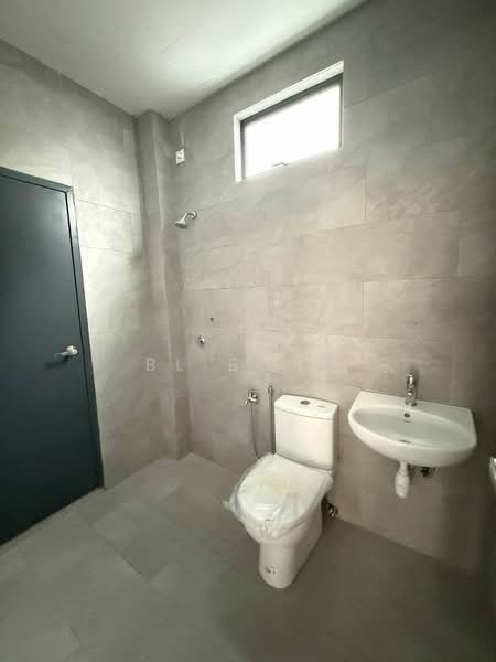 Taman Pengkalan Impian untuk Untuk Disewa - RM 1,200 /bulan, Mac 2026 - Bathroom - PropertyGuru.com.my