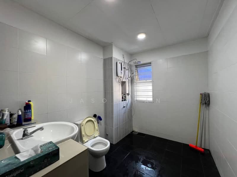 2-storey Terraced House for Sale in Taman Rinting (Masai) - Jason Tan - Bathroom - PropertyGuru.com.my